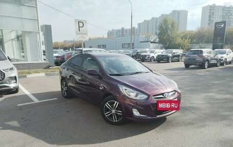 Hyundai Solaris II рестайлинг, 2011 год, 907 000 рублей, 3 фотография