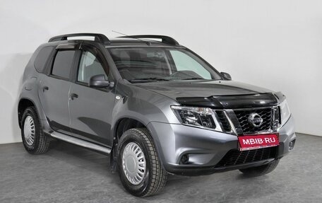 Nissan Terrano III, 2014 год, 1 370 000 рублей, 2 фотография