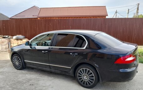 Skoda Superb III рестайлинг, 2013 год, 1 249 999 рублей, 2 фотография