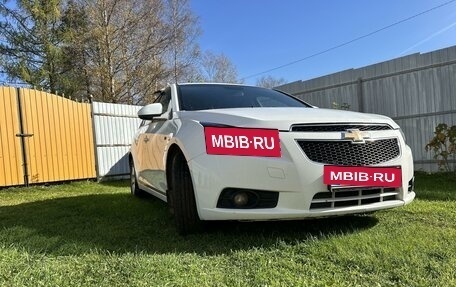 Chevrolet Cruze II, 2011 год, 650 000 рублей, 2 фотография