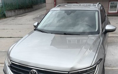 Volkswagen Tiguan II, 2021 год, 2 800 000 рублей, 1 фотография