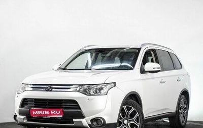 Mitsubishi Outlander III рестайлинг 3, 2014 год, 1 555 000 рублей, 1 фотография