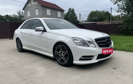 Mercedes-Benz E-Класс, 2012 год, 1 600 000 рублей, 5 фотография