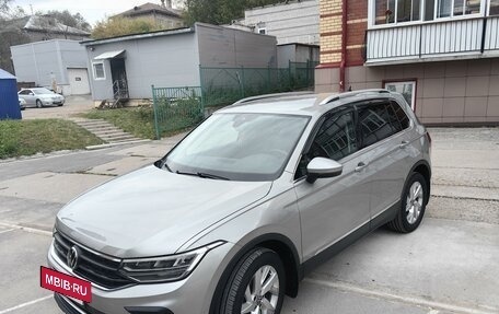 Volkswagen Tiguan II, 2021 год, 2 800 000 рублей, 5 фотография