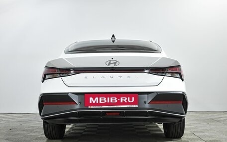 Hyundai Elantra, 2024 год, 2 670 000 рублей, 6 фотография