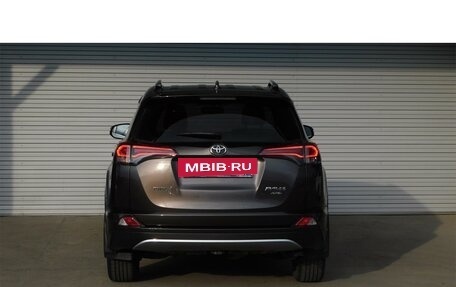 Toyota RAV4, 2018 год, 2 780 000 рублей, 5 фотография