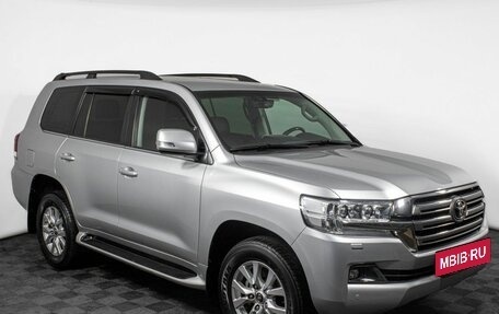 Toyota Land Cruiser 200, 2015 год, 6 270 000 рублей, 3 фотография