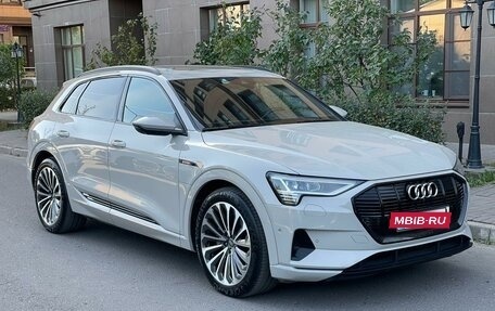 Audi e-tron I, 2020 год, 5 750 000 рублей, 16 фотография