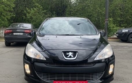 Peugeot 308 II, 2010 год, 690 000 рублей, 2 фотография