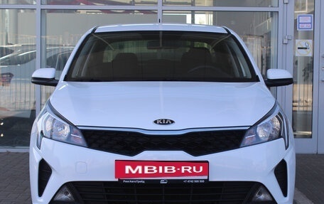 KIA Rio IV, 2021 год, 1 789 000 рублей, 3 фотография