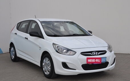 Hyundai Solaris II рестайлинг, 2013 год, 1 049 000 рублей, 3 фотография