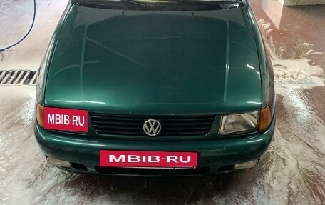 Volkswagen Polo III рестайлинг, 1997 год, 280 000 рублей, 2 фотография