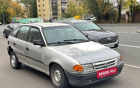 Opel Astra F, 1992 год, 60 000 рублей, 3 фотография