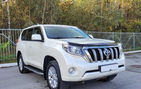 Toyota Land Cruiser Prado 150 рестайлинг 2, 2015 год, 4 590 000 рублей, 12 фотография