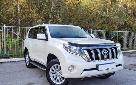 Toyota Land Cruiser Prado 150 рестайлинг 2, 2015 год, 4 590 000 рублей, 11 фотография