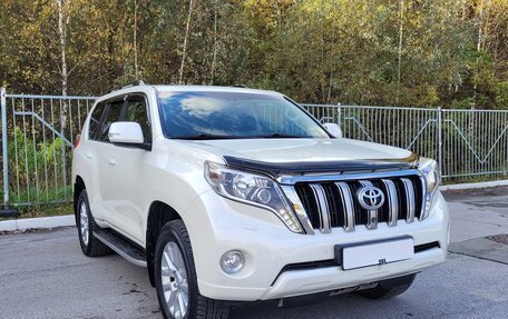 Toyota Land Cruiser Prado 150 рестайлинг 2, 2015 год, 4 590 000 рублей, 10 фотография