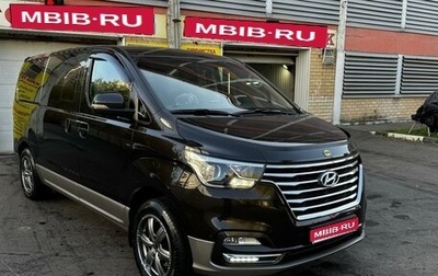 Hyundai Grand Starex Grand Starex I рестайлинг 2, 2018 год, 5 500 000 рублей, 1 фотография