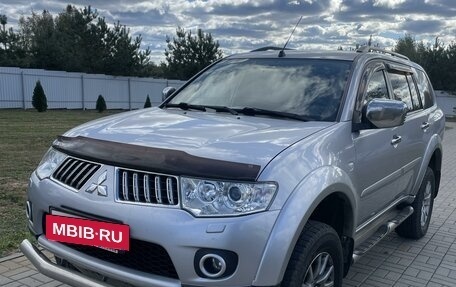 Mitsubishi Pajero Sport II рестайлинг, 2011 год, 1 900 000 рублей, 2 фотография