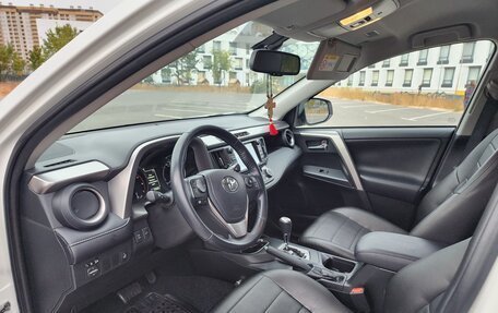 Toyota RAV4, 2017 год, 2 790 000 рублей, 7 фотография