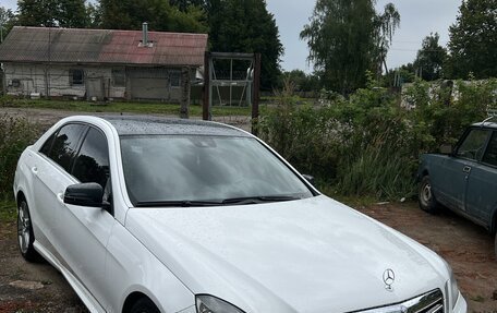 Mercedes-Benz E-Класс, 2012 год, 1 900 000 рублей, 2 фотография