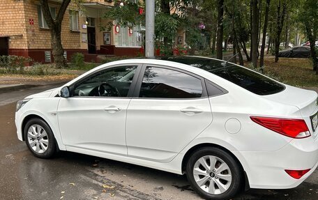 Hyundai Solaris II рестайлинг, 2016 год, 1 250 000 рублей, 3 фотография