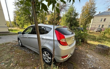 Hyundai Solaris II рестайлинг, 2012 год, 850 000 рублей, 6 фотография