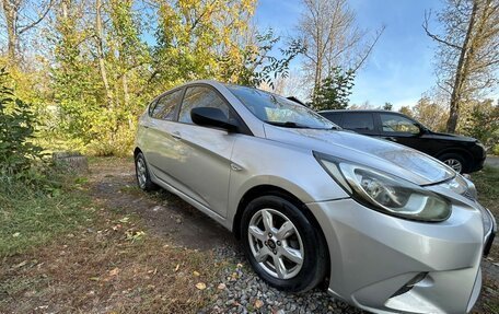 Hyundai Solaris II рестайлинг, 2012 год, 850 000 рублей, 8 фотография