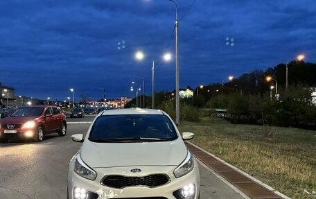 KIA cee'd GT II, 2014 год, 1 300 000 рублей, 8 фотография