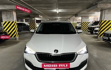 Skoda Rapid II, 2020 год, 1 799 000 рублей, 2 фотография