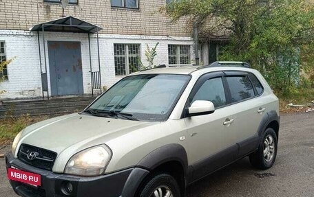 Hyundai Tucson III, 2005 год, 750 000 рублей, 2 фотография