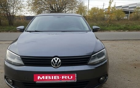 Volkswagen Jetta VI, 2012 год, 1 065 000 рублей, 2 фотография