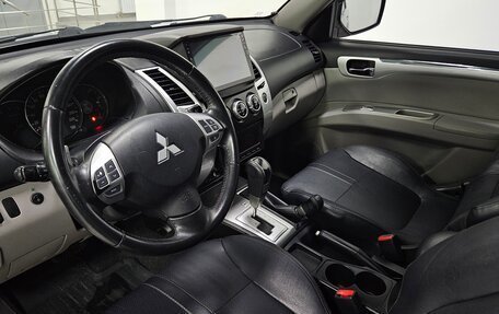 Mitsubishi Pajero Sport II рестайлинг, 2013 год, 1 822 000 рублей, 5 фотография