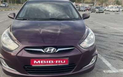 Hyundai Solaris II рестайлинг, 2011 год, 1 100 000 рублей, 1 фотография