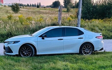 Toyota Camry, 2023 год, 4 300 000 рублей, 10 фотография