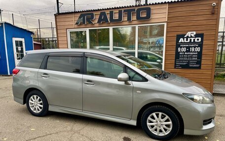 Toyota Wish II, 2011 год, 1 649 000 рублей, 2 фотография