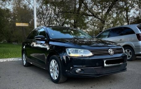 Volkswagen Jetta VI, 2013 год, 950 000 рублей, 11 фотография