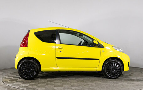 Peugeot 107 I рестайлинг, 2010 год, 599 000 рублей, 4 фотография