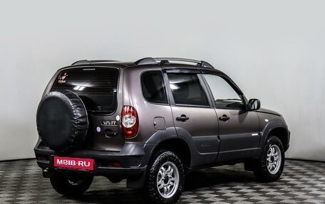 Chevrolet Niva I рестайлинг, 2015 год, 889 000 рублей, 5 фотография