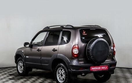 Chevrolet Niva I рестайлинг, 2015 год, 889 000 рублей, 7 фотография