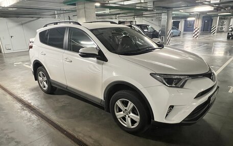 Toyota RAV4, 2019 год, 2 600 000 рублей, 12 фотография