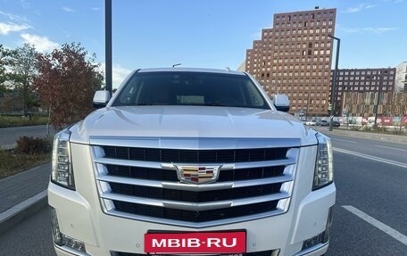 Cadillac Escalade IV, 2019 год, 7 499 000 рублей, 2 фотография