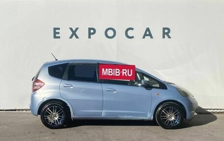 Honda Fit III, 2008 год, 700 000 рублей, 4 фотография