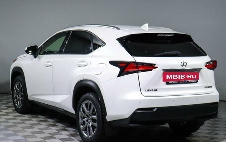 Lexus NX I, 2017 год, 2 930 000 рублей, 7 фотография