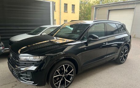 Volkswagen Touareg III, 2024 год, 15 450 000 рублей, 2 фотография