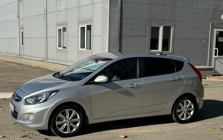 Hyundai Solaris II рестайлинг, 2011 год, 1 020 000 рублей, 6 фотография