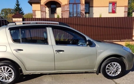 Renault Sandero I, 2014 год, 785 000 рублей, 2 фотография