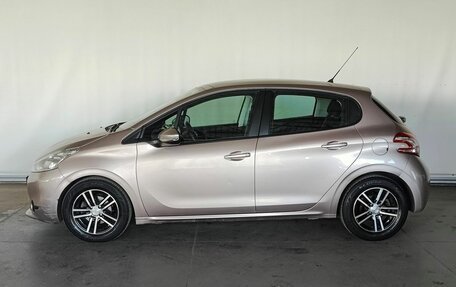 Peugeot 208 II, 2013 год, 865 000 рублей, 8 фотография