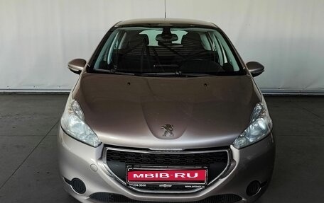 Peugeot 208 II, 2013 год, 865 000 рублей, 2 фотография