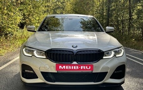 BMW 3 серия, 2019 год, 4 200 000 рублей, 3 фотография