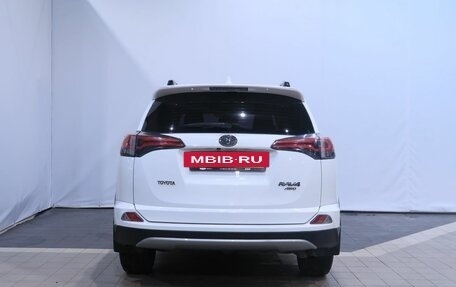 Toyota RAV4, 2016 год, 2 745 000 рублей, 6 фотография